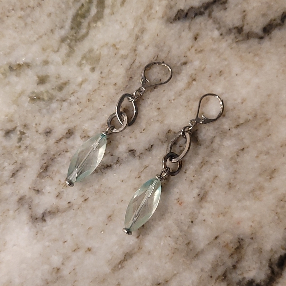 Beautiful light blue silver dangles - Picture 4 of 5